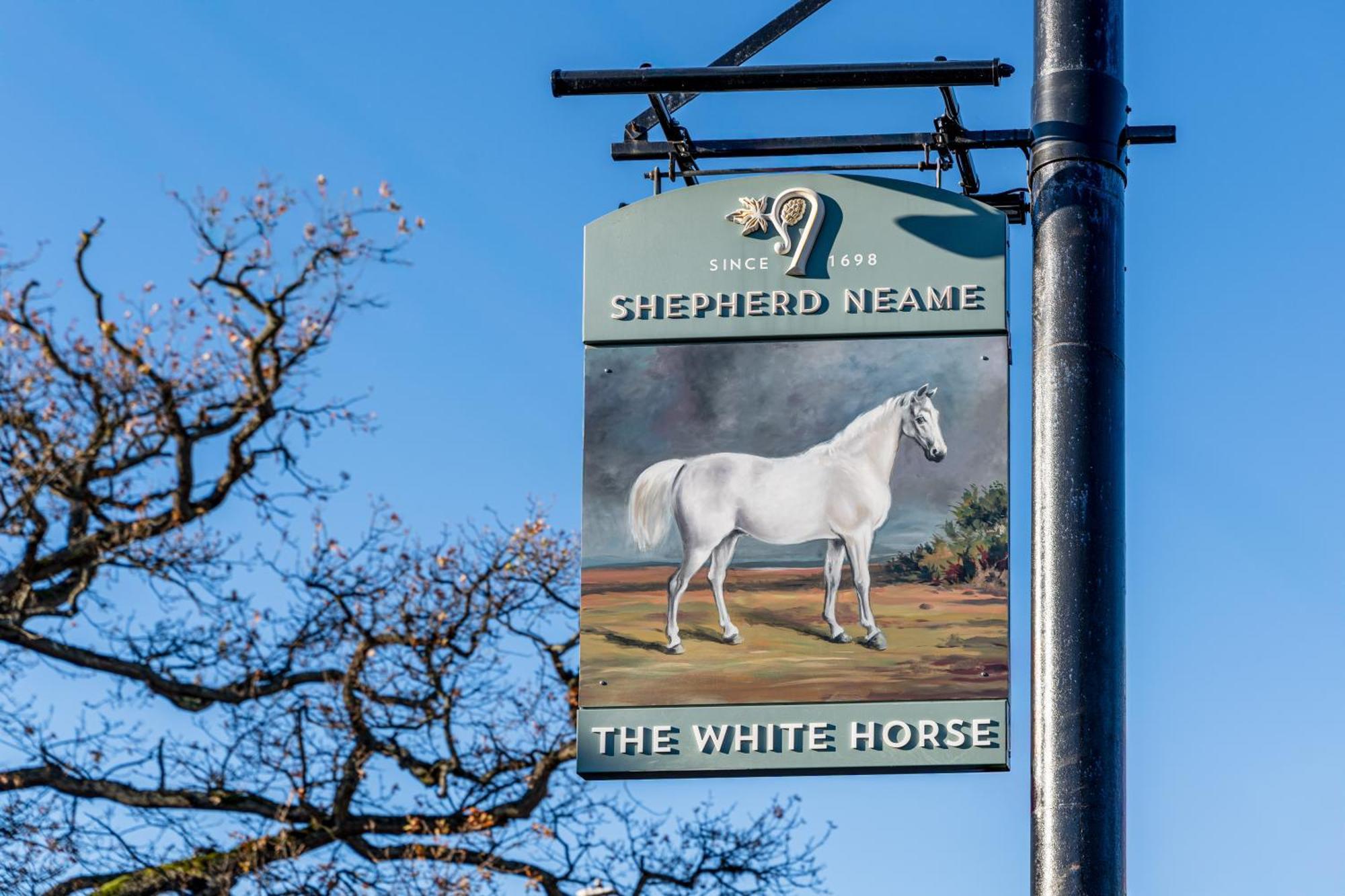 The White Horse Hotel Faversham Exterior photo